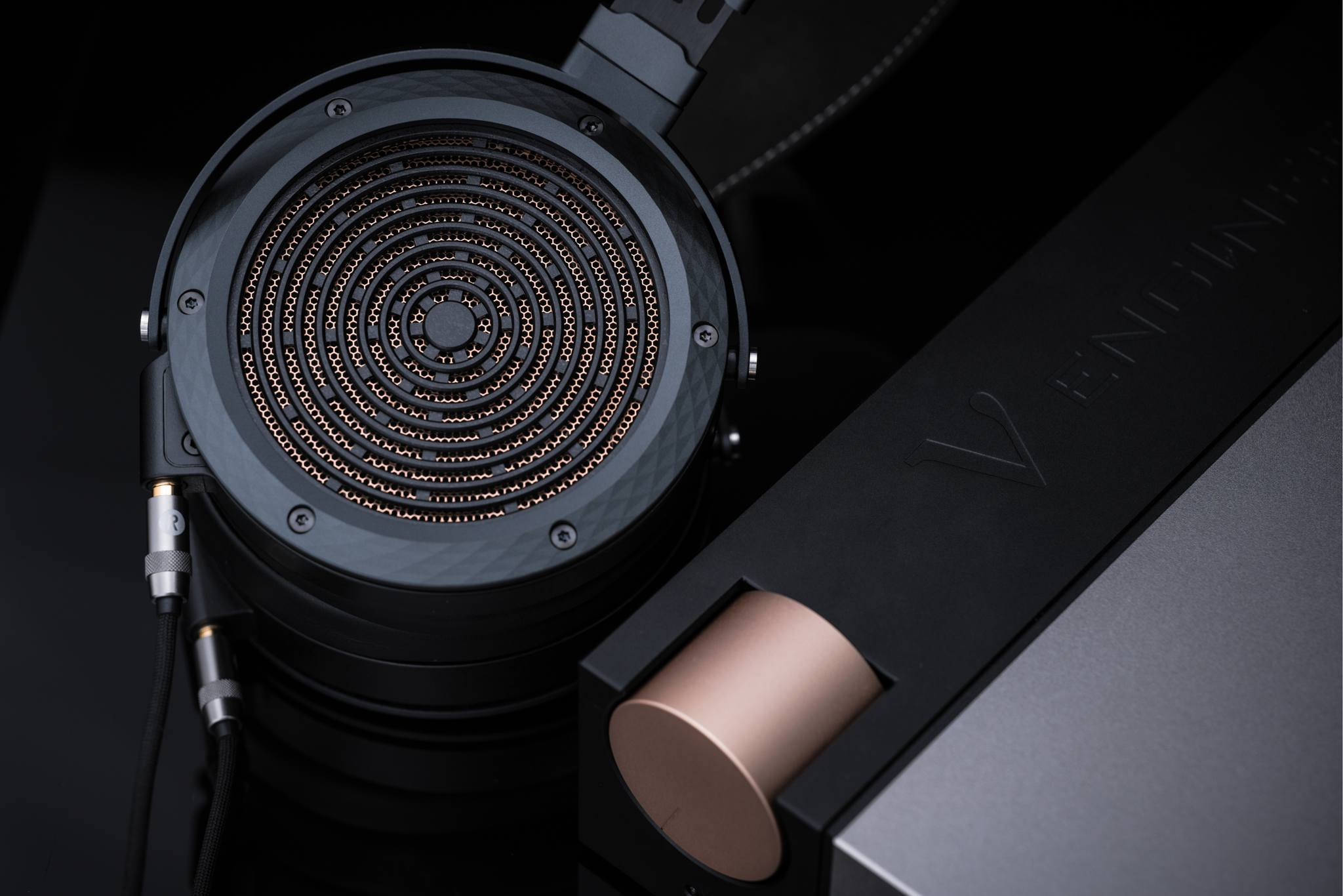 DUNU Arashi Flagship Planar Headphones