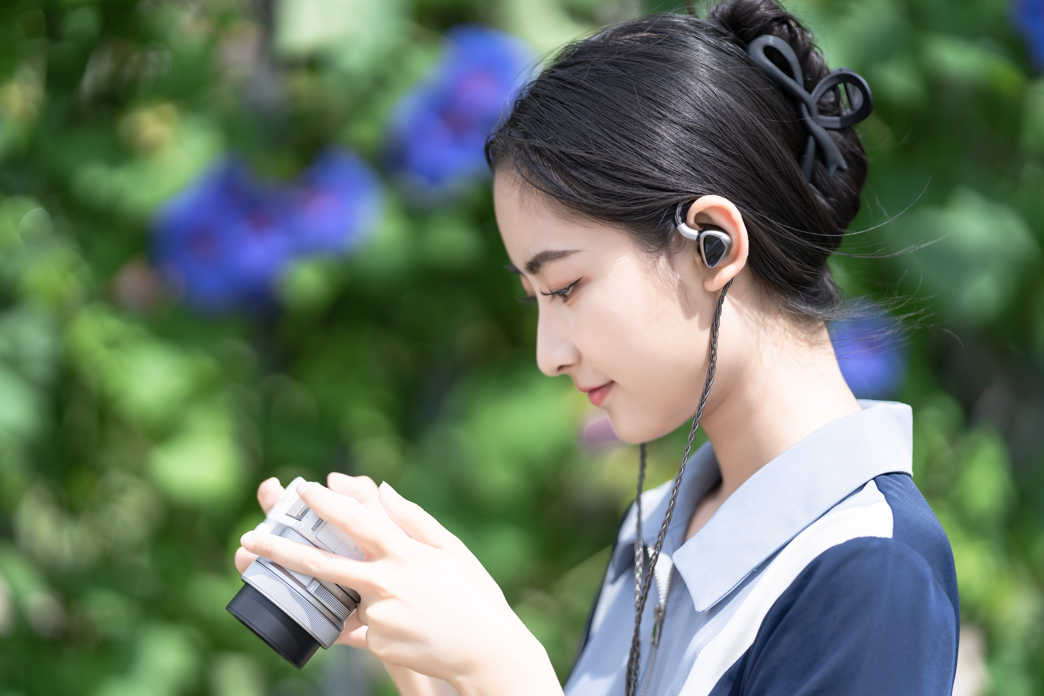 FIIO FH19 Flagship Hybrid IEMs with 2 Dynamic and 6 BA Drivers