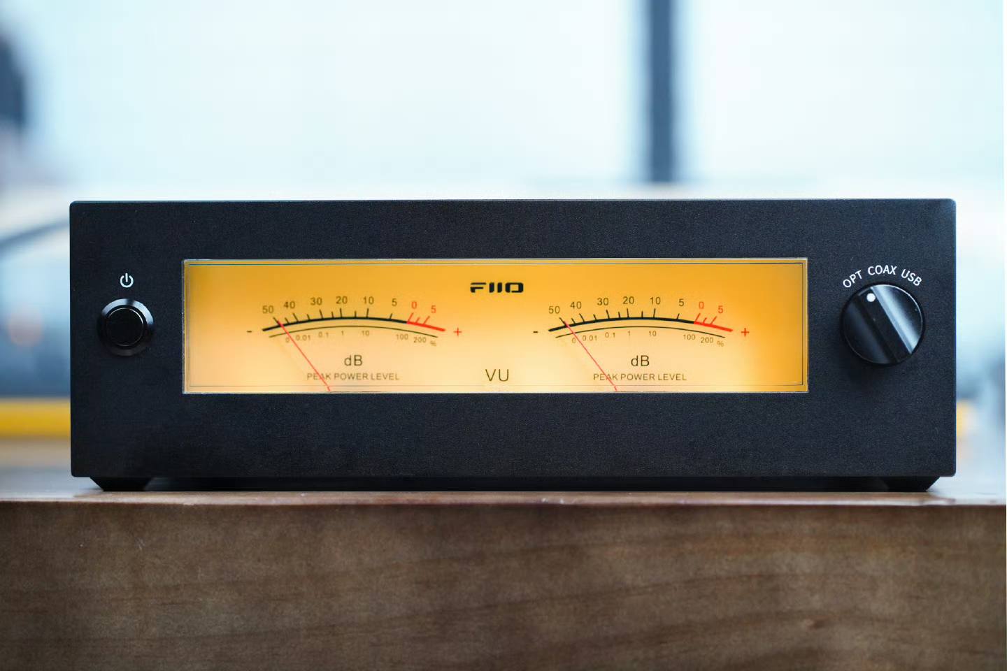 FiiO Warmer Pure 24-bit R2R DAC with Tube Buffer