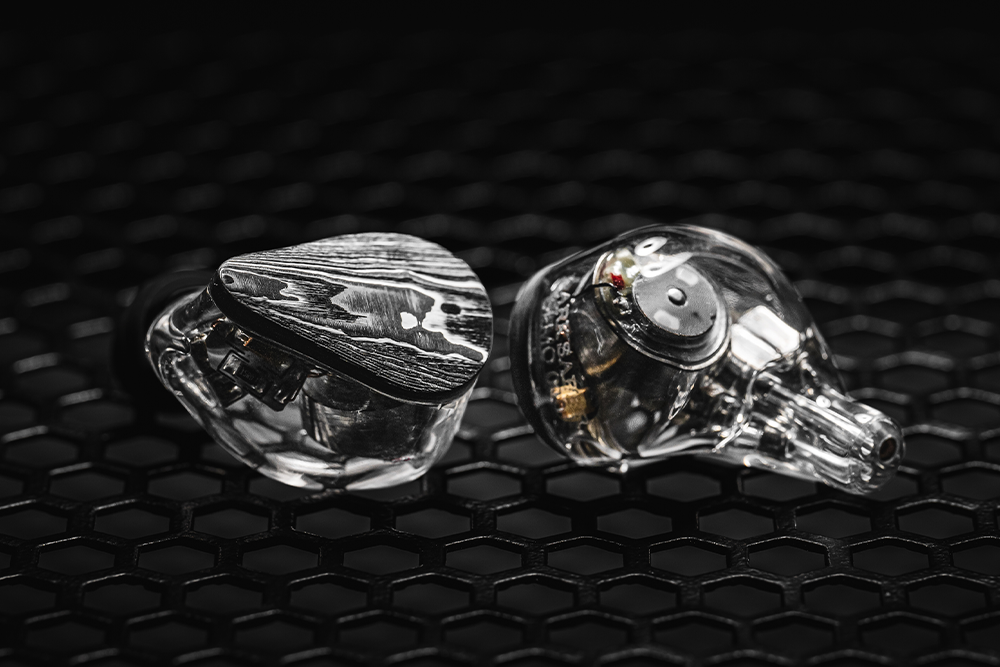 MOONDROP DARKSABER DARK SABER 2DD+8BA In-Ear Headphone