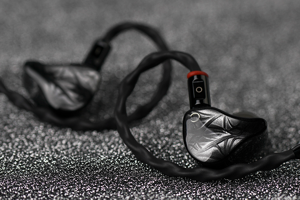 IO Audio IOAudio Volare Flagship In Ear Monitor 1DD + 4BA + 4EST