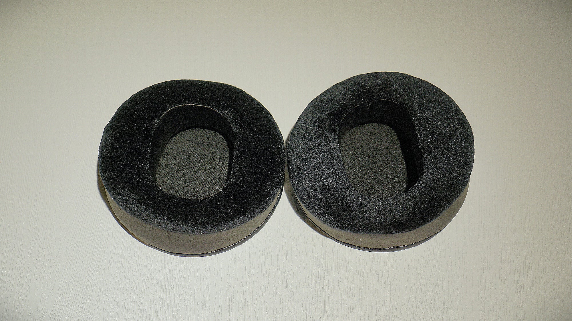 Class S Fusion: Audeze LCD-2 / LCD-3 / LCD-4 / LCD-X / LCD-CX / LCD-MX4 Earpads with sticker