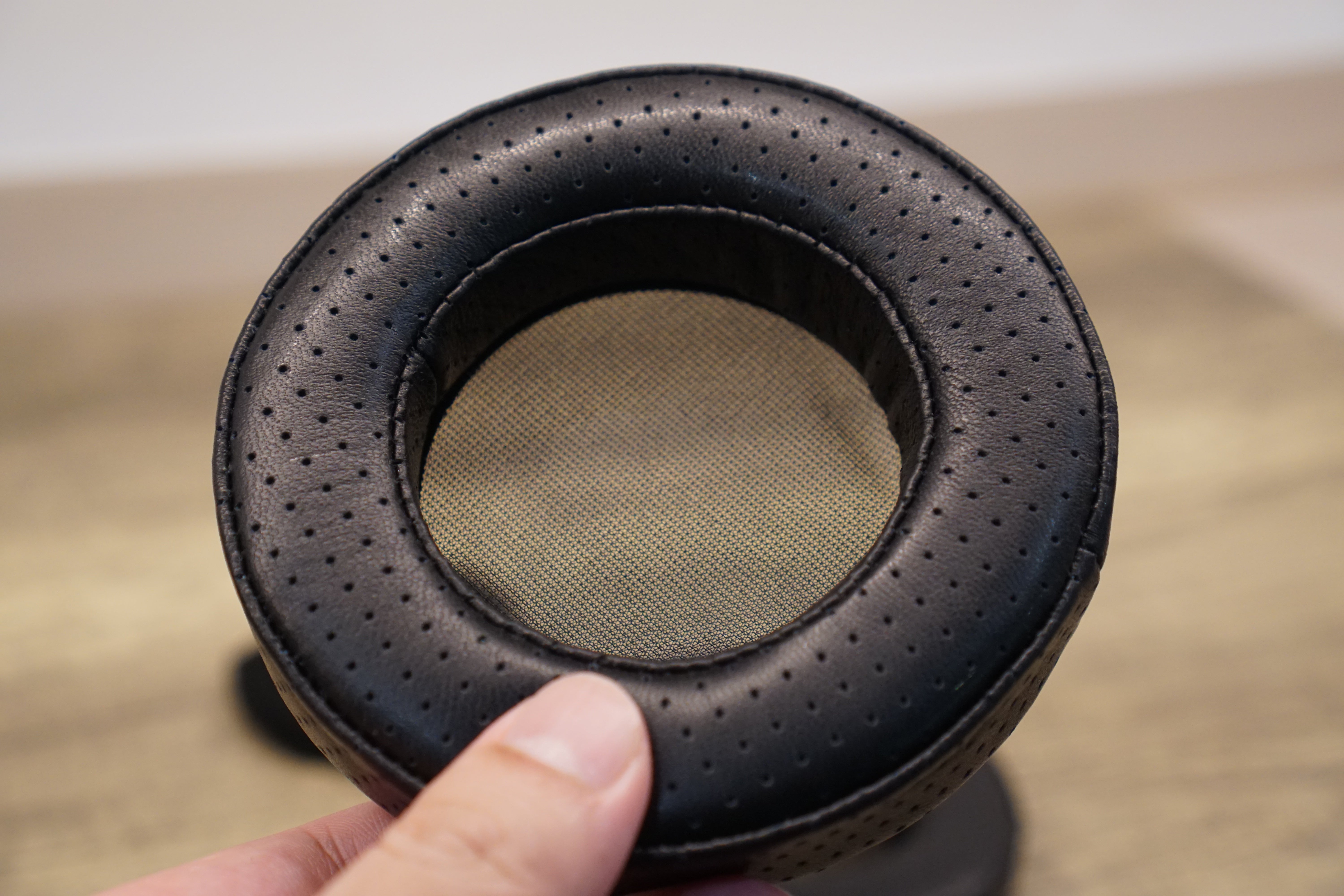 Replacement Earpads AKG K712 / K702 / K701 / Q701 / K612 / K601 with Foam Disk & Bracket