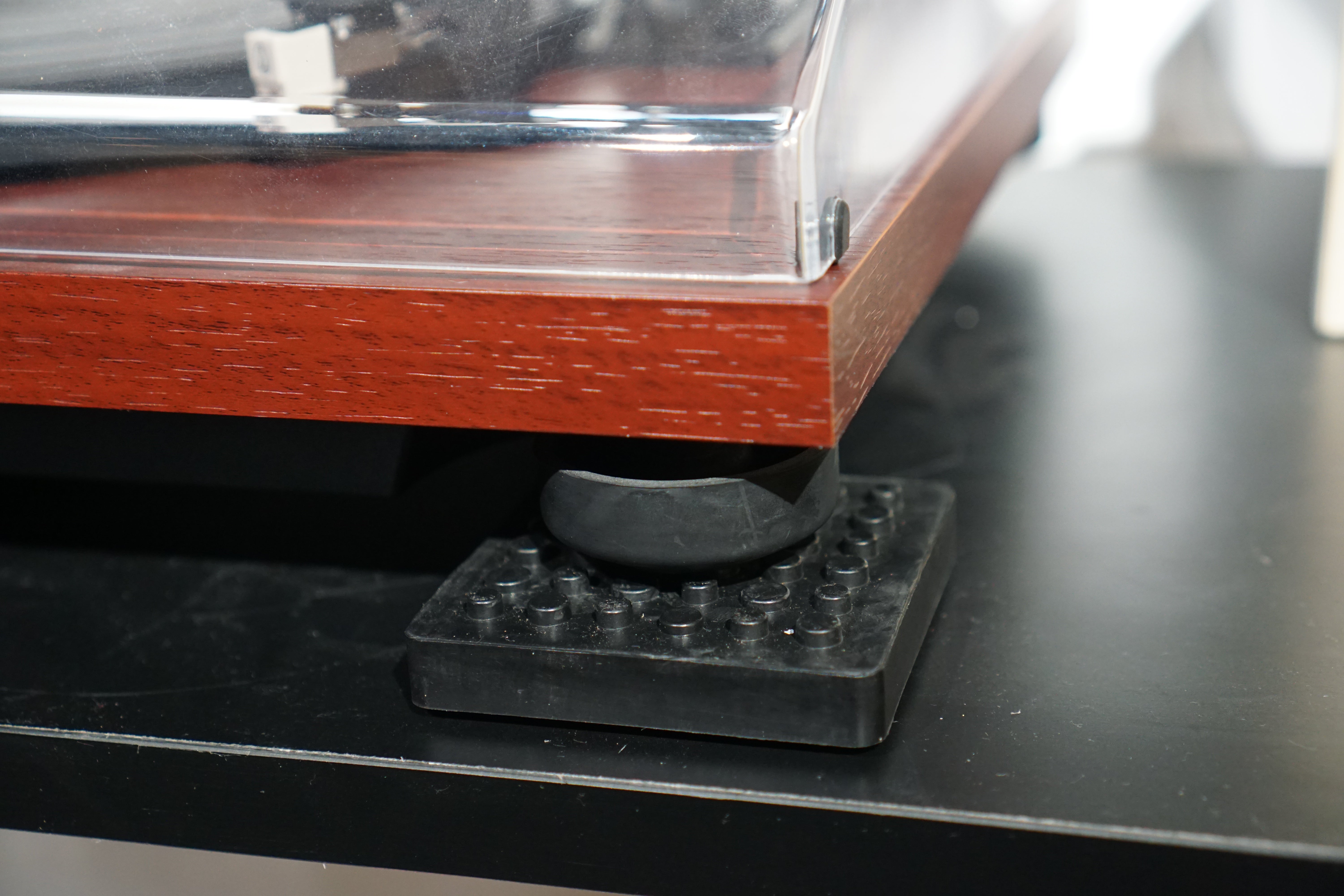 AcuslikLabor (TW) Isolation Mat - Vibration Isolator For Speakers, Turntables, Amplifiers, CD Players