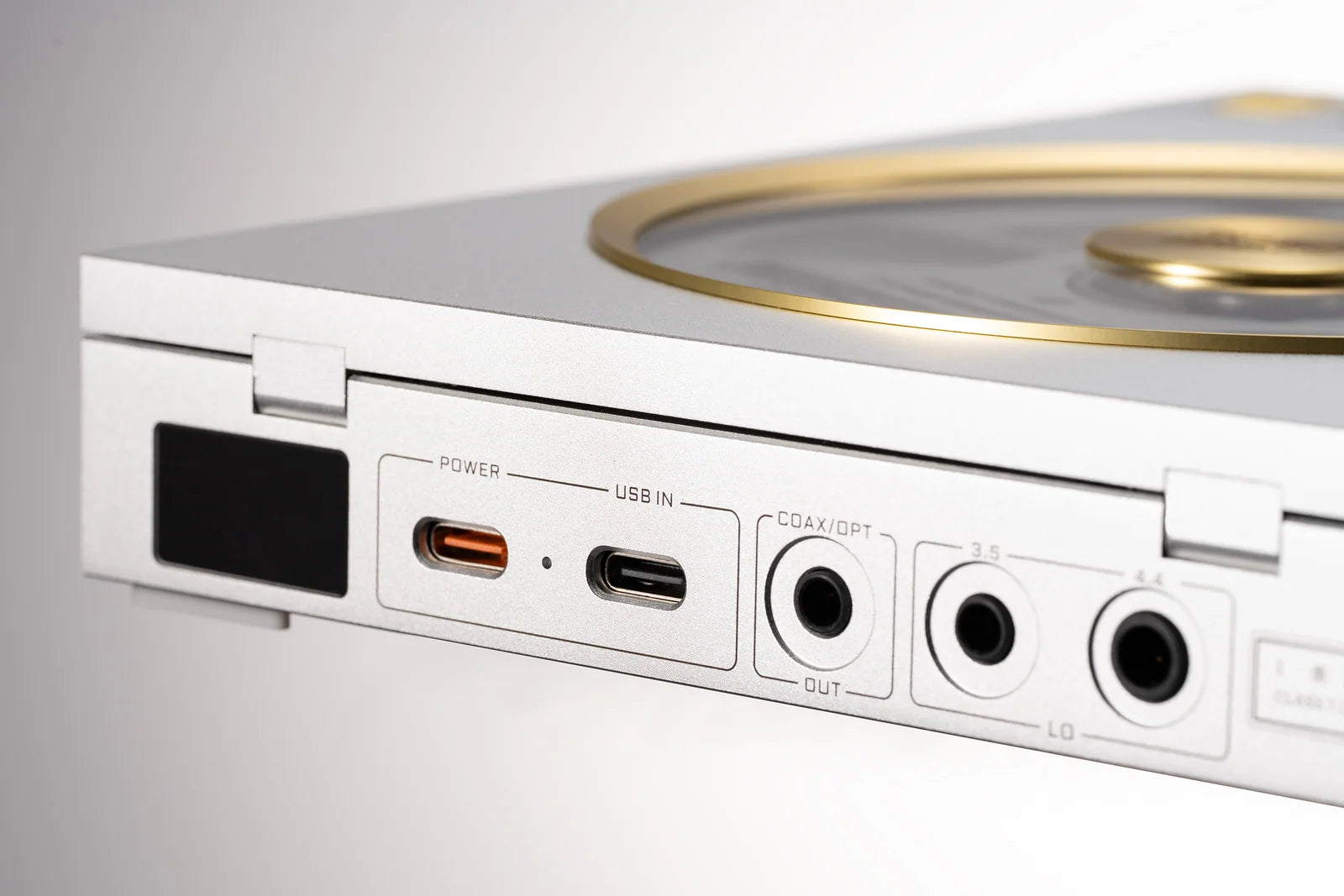 EvoAria Evo Era Portable CD Player All-In-One DAC Headphone Amplifier bluetooth lineout