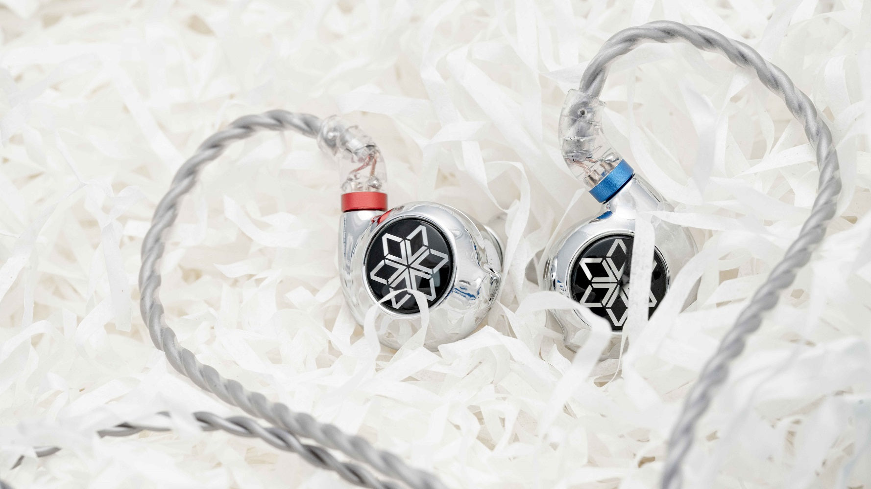 FiiO FD11 (2023) Hi-Res 10mm Carbon-based Diaphragm Dynamic Driver IEM Earphone