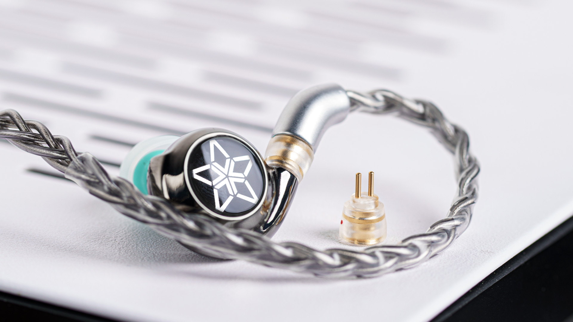 FiiO LC-78A - MMCX Female to 0.78mm 2 Pin Male IEM Earphone Adapter