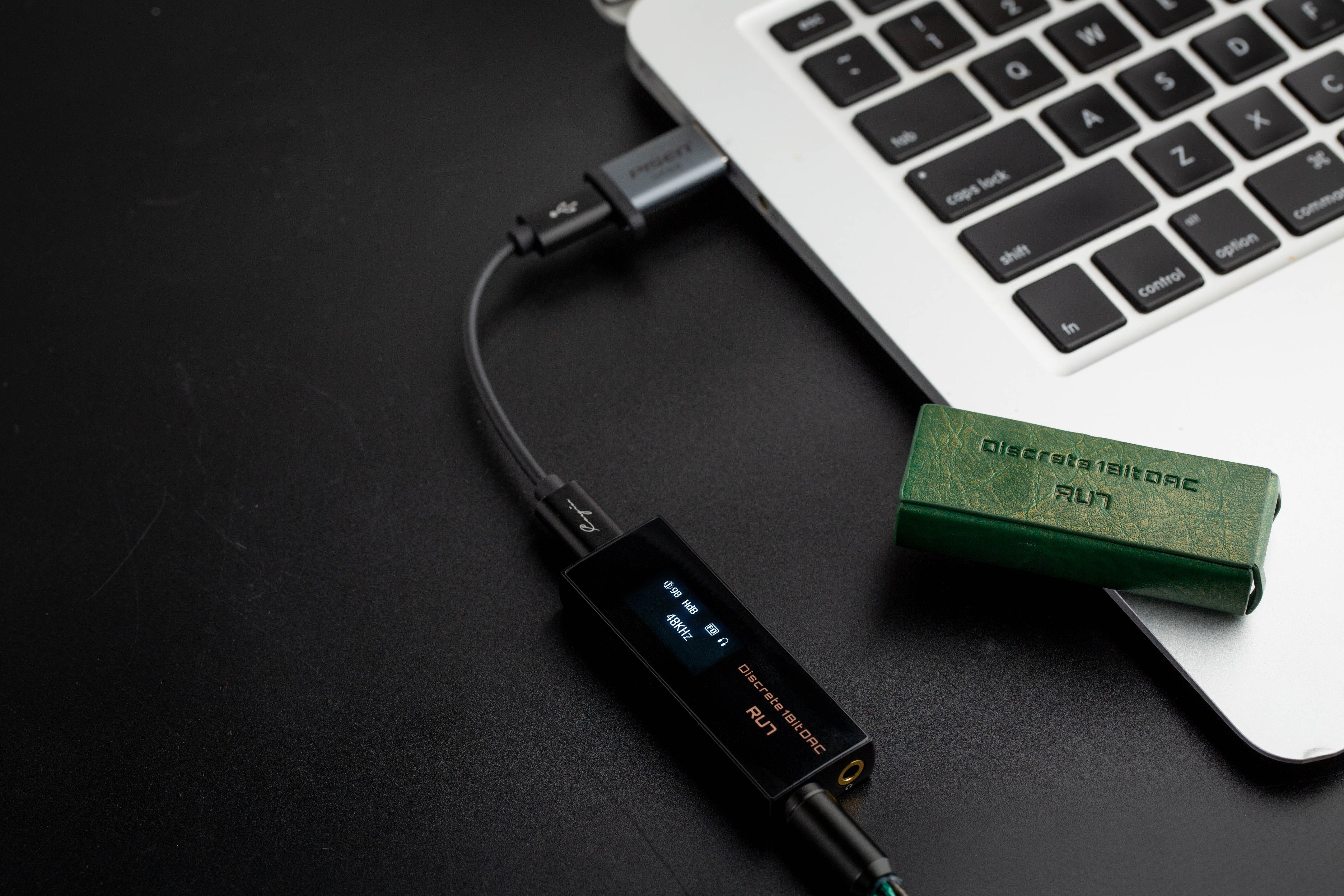 Cayin RU7 Discrete 1-Bit Portable Dongle DAC Headphone Amplifier with 3.5mm and 4.4mm