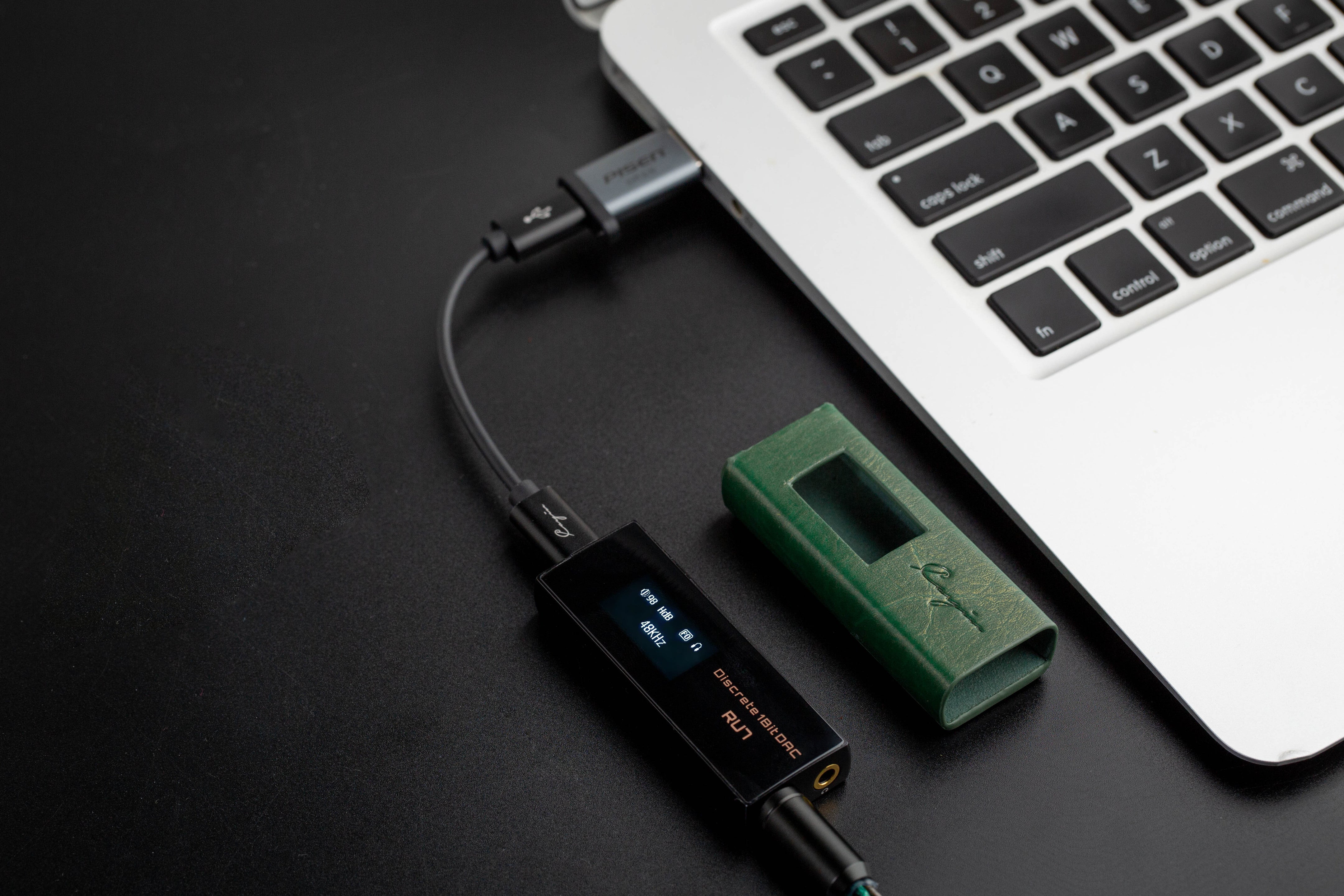 Cayin RU7 Discrete 1-Bit Portable Dongle DAC Headphone Amplifier with 3.5mm and 4.4mm