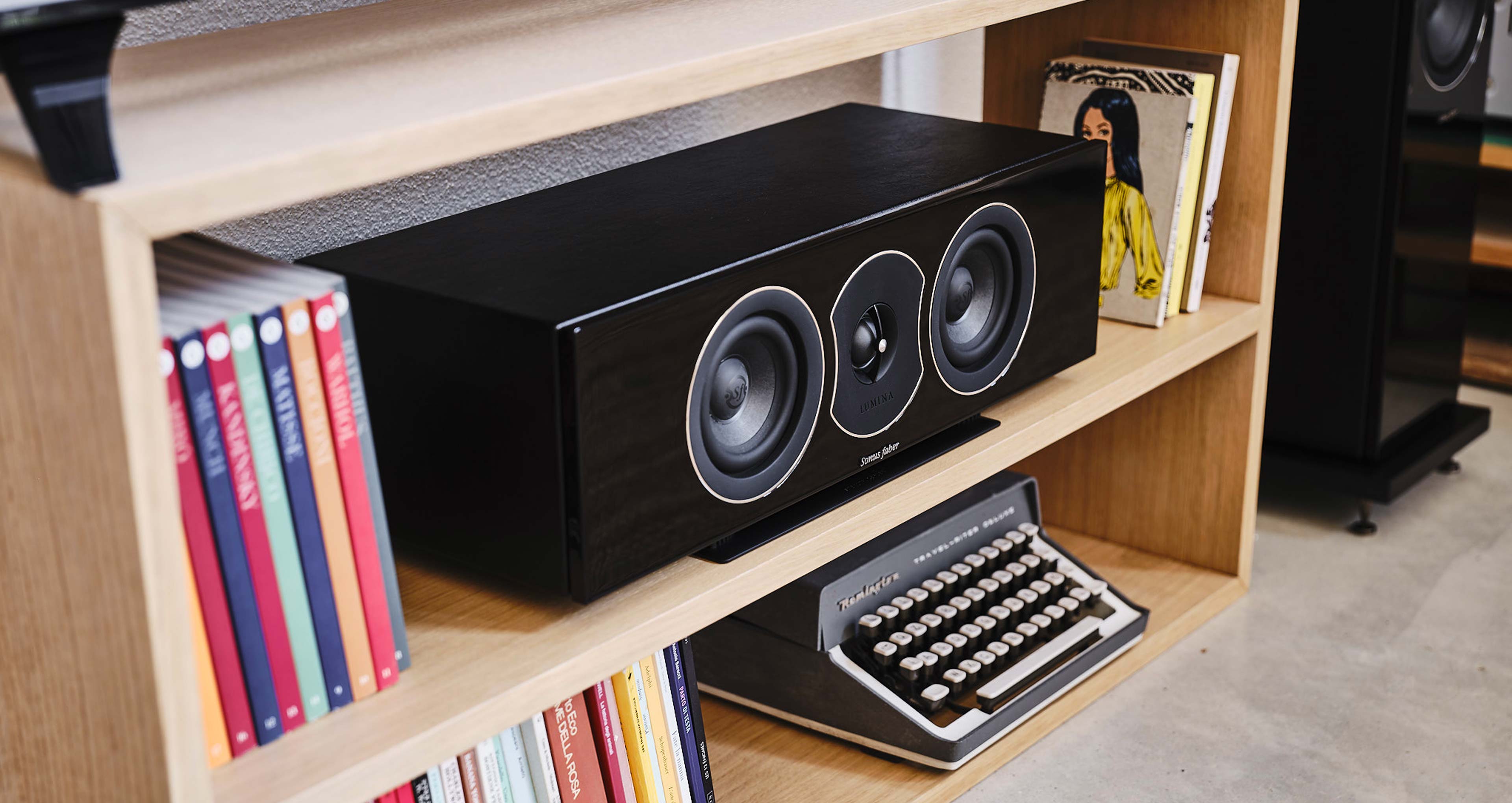 Sonus Faber LUMINA CENTER I - Passive 2-Way Central Channel Horizontal Speaker System with Vented Box Design