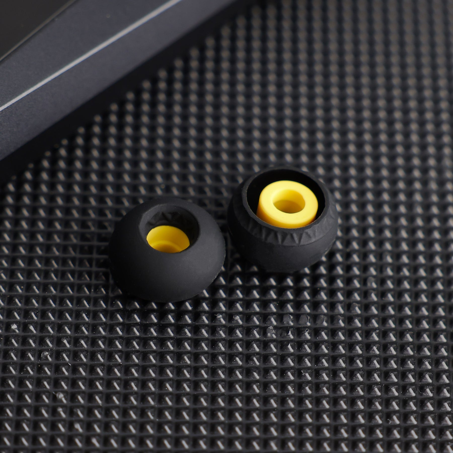 ELETECH Baroque Luxury Hi-Fi Eartips - Skin Friendly Silicon Upgrade Replacement Eartips