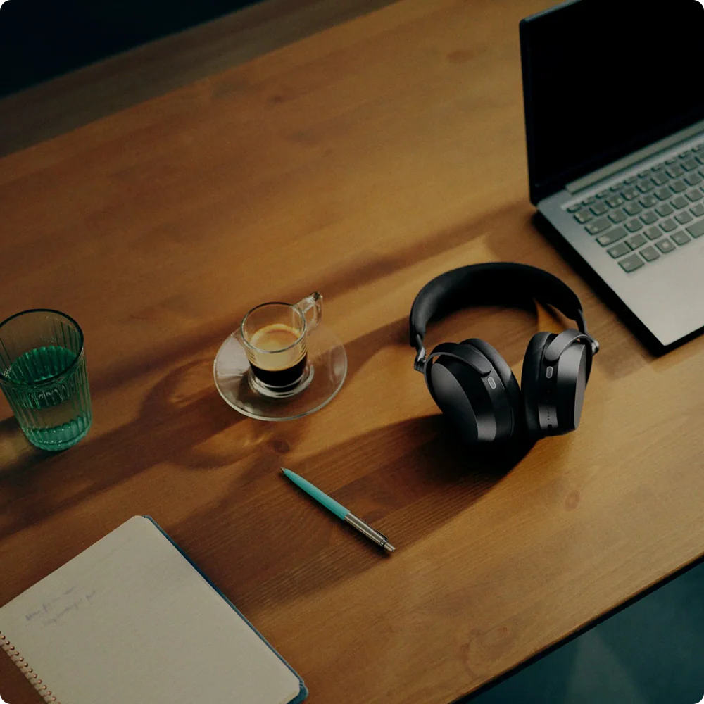 Sennheiser MOMENTUM 5 M5AEBT Wireless Adaptive Noise Cancellation and Transparency Mode Bluetooth aptX Headphones (Copy)