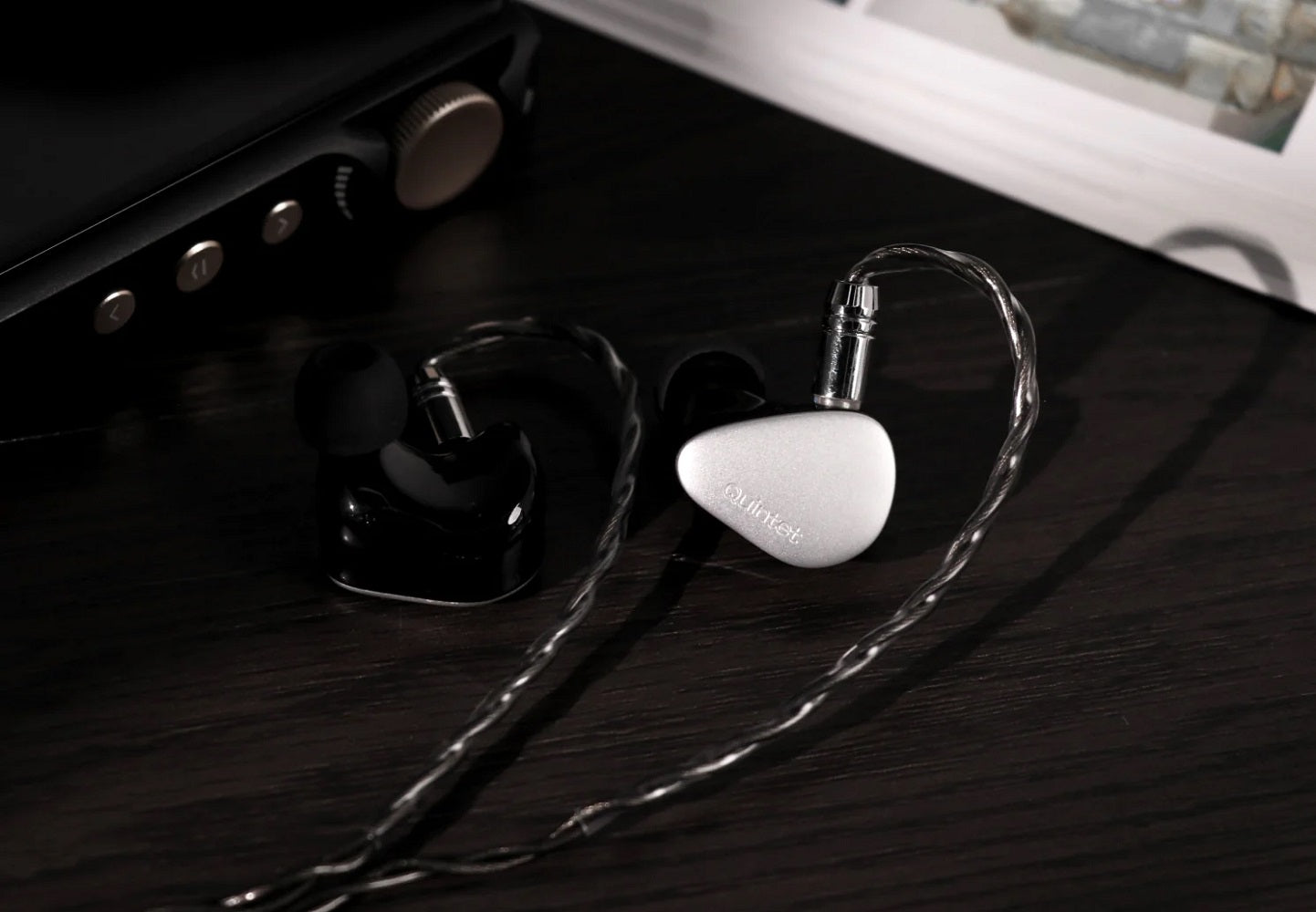 Kiwi Ears Kiwiears QUINTET (1DD+2BA+1 Planar+1PZT Piezoelectric Bone Conductor) 5 Drivers IEM Earphone