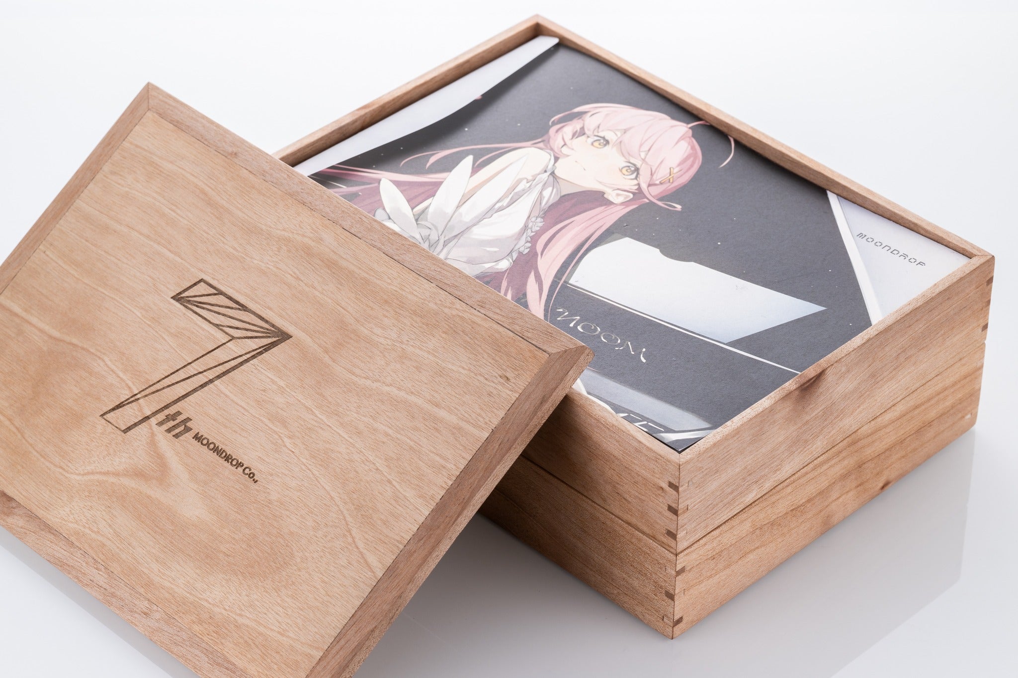 Moondrop BEAUTIFUL WORLD 雪月花 Limited Edition Super-Flagship Dynamic IEM In-ear Monitor Earphone