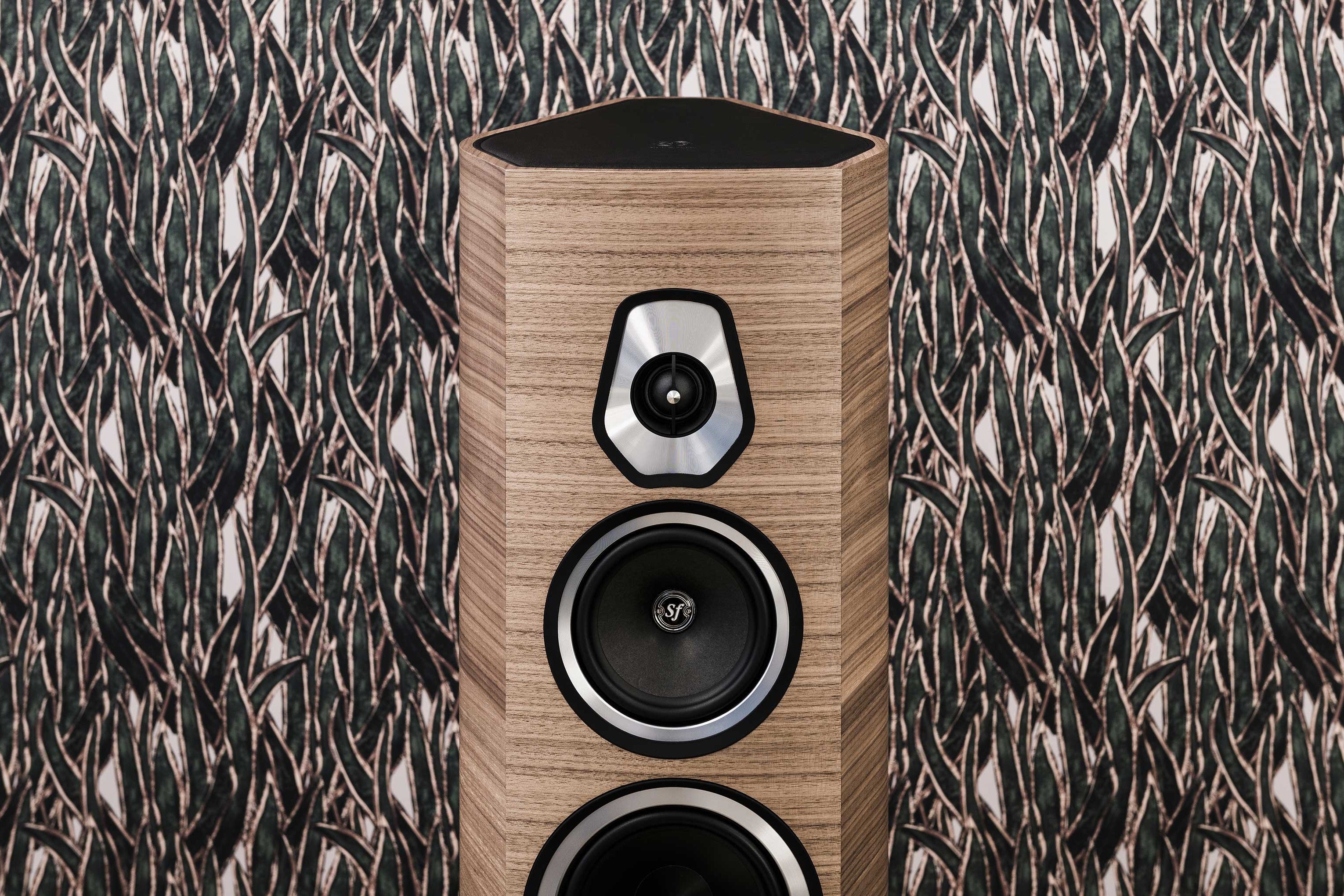 Sonus Faber SONETTO VIII - Sonetto Series Flagship Passive 3-way Floorstanding Loudspeaker System + Vented Box Design