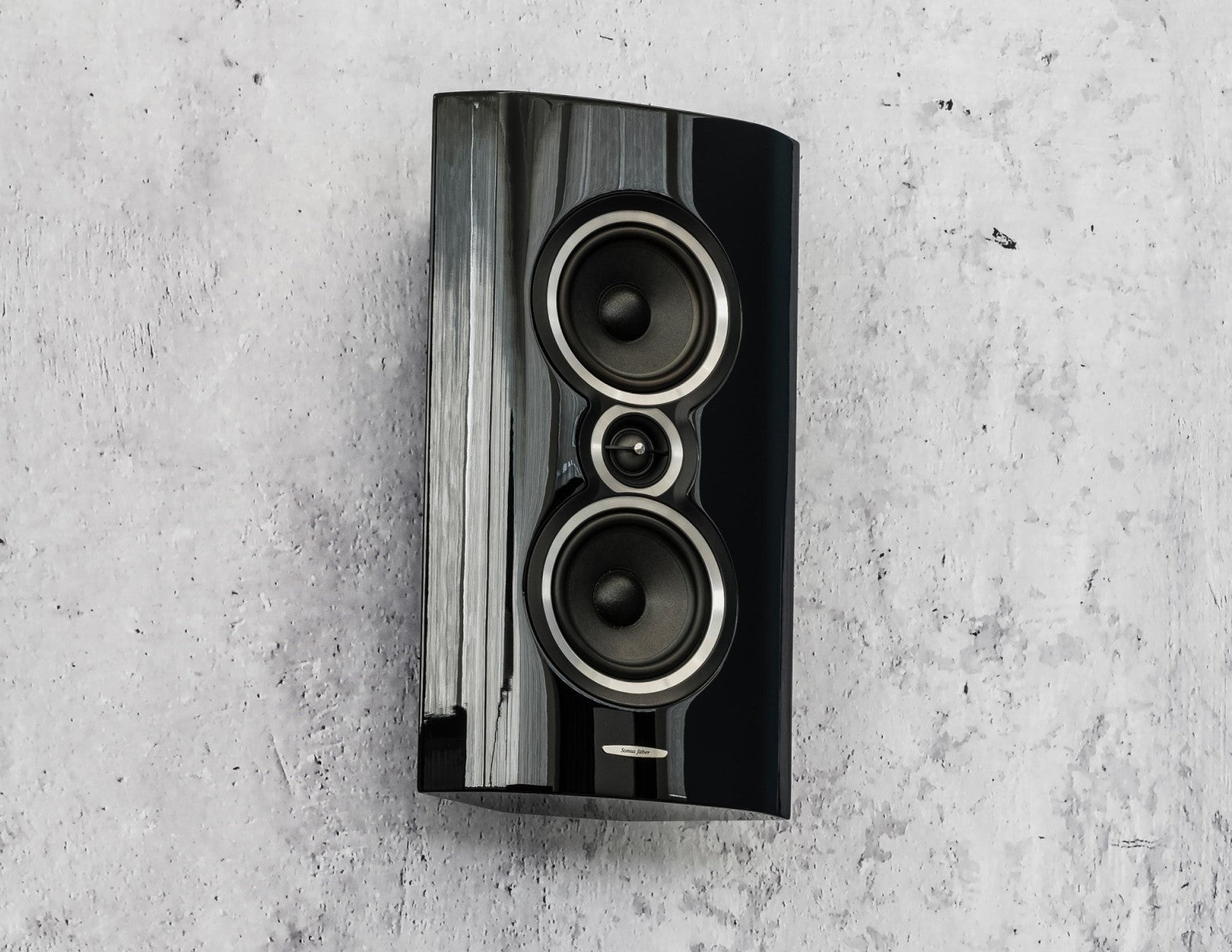 Sonus Faber SONETTO WALL - Passive 2-way On-Wall Speaker with Passive Radiator Design