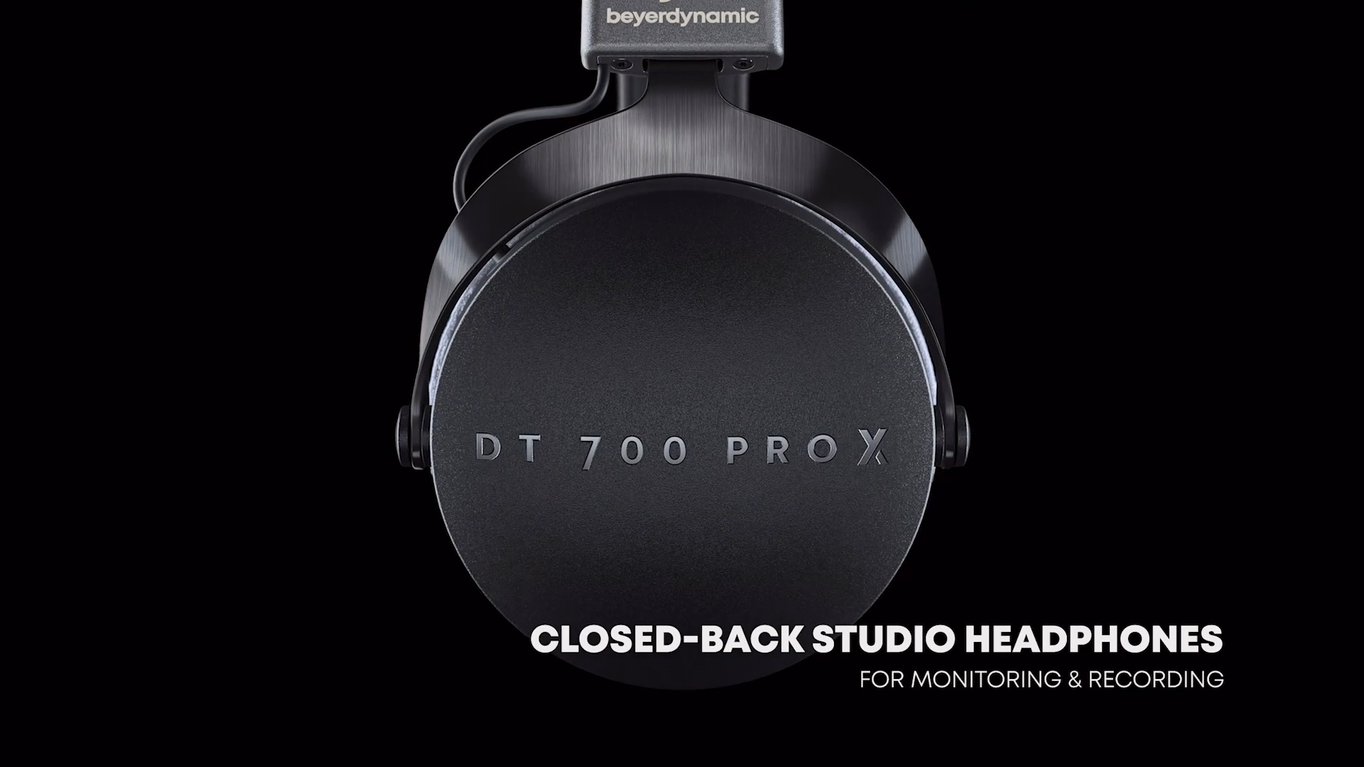 Beyerdynamic DT 700 PRO X (48 ohms) DT700 PRO X Closed Back Studio Headphones for Recording & Monitoring