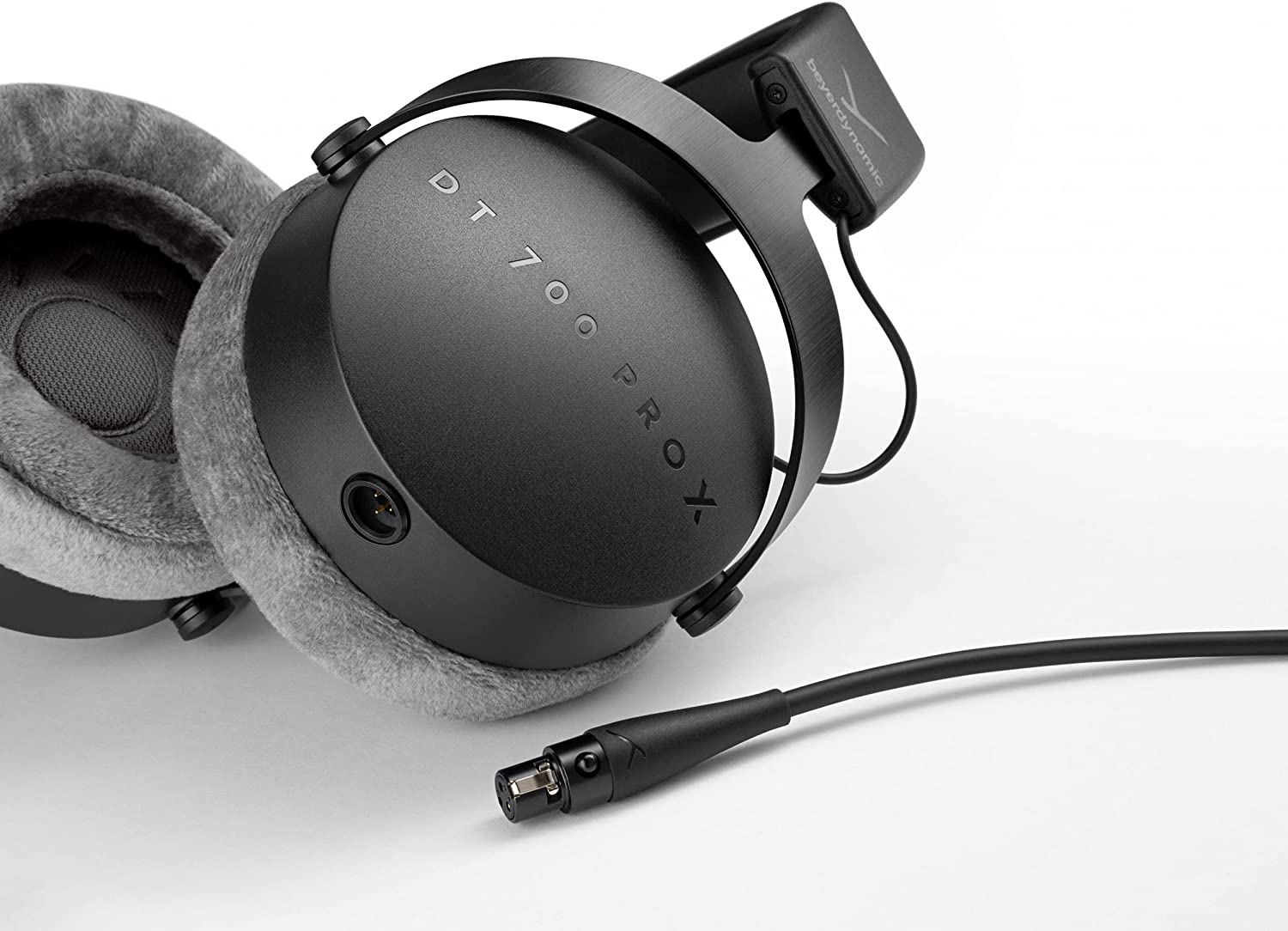 Beyerdynamic DT 700 PRO X (48 ohms) DT700 PRO X Closed Back Studio Headphones for Recording & Monitoring