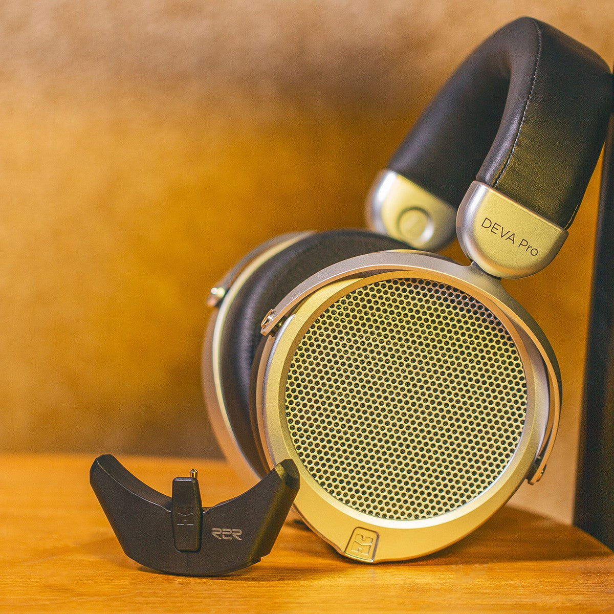 Hifiman DEVA PRO Wireless / Wired - wired & wireless planar headphones with R2R DAC module and Stealth Magnet drivers