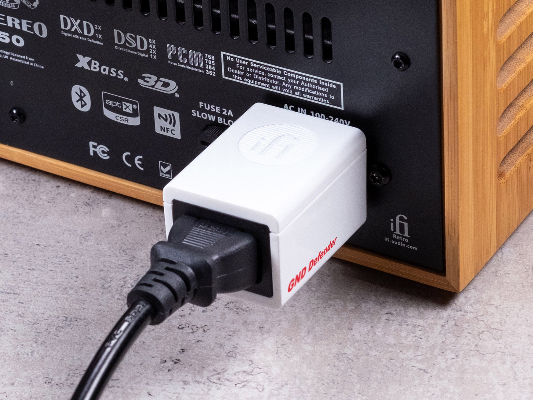 iFi audio GND Defender - Eliminates ground loops that cause audible speaker hum