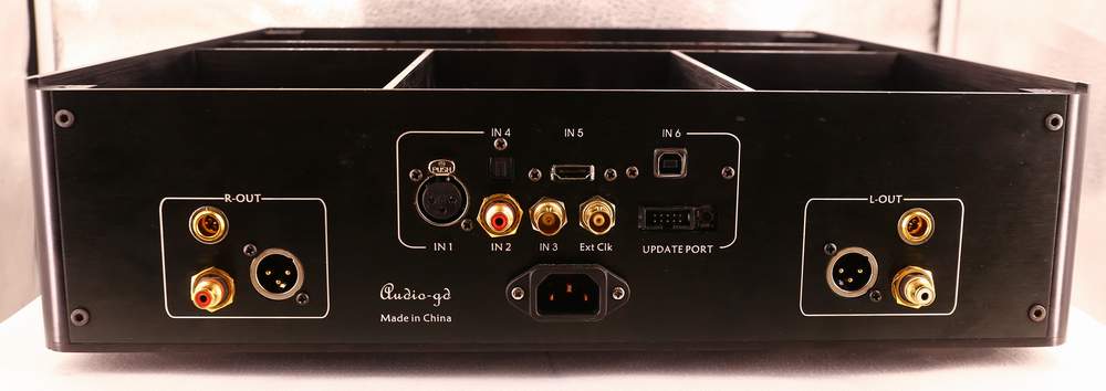 Audio-GD HE-7 MK2 / HE7 MK2 - PCM1704UK Full Balanced Desktop R2R DAC with Regenerative PSU (no DSD support)