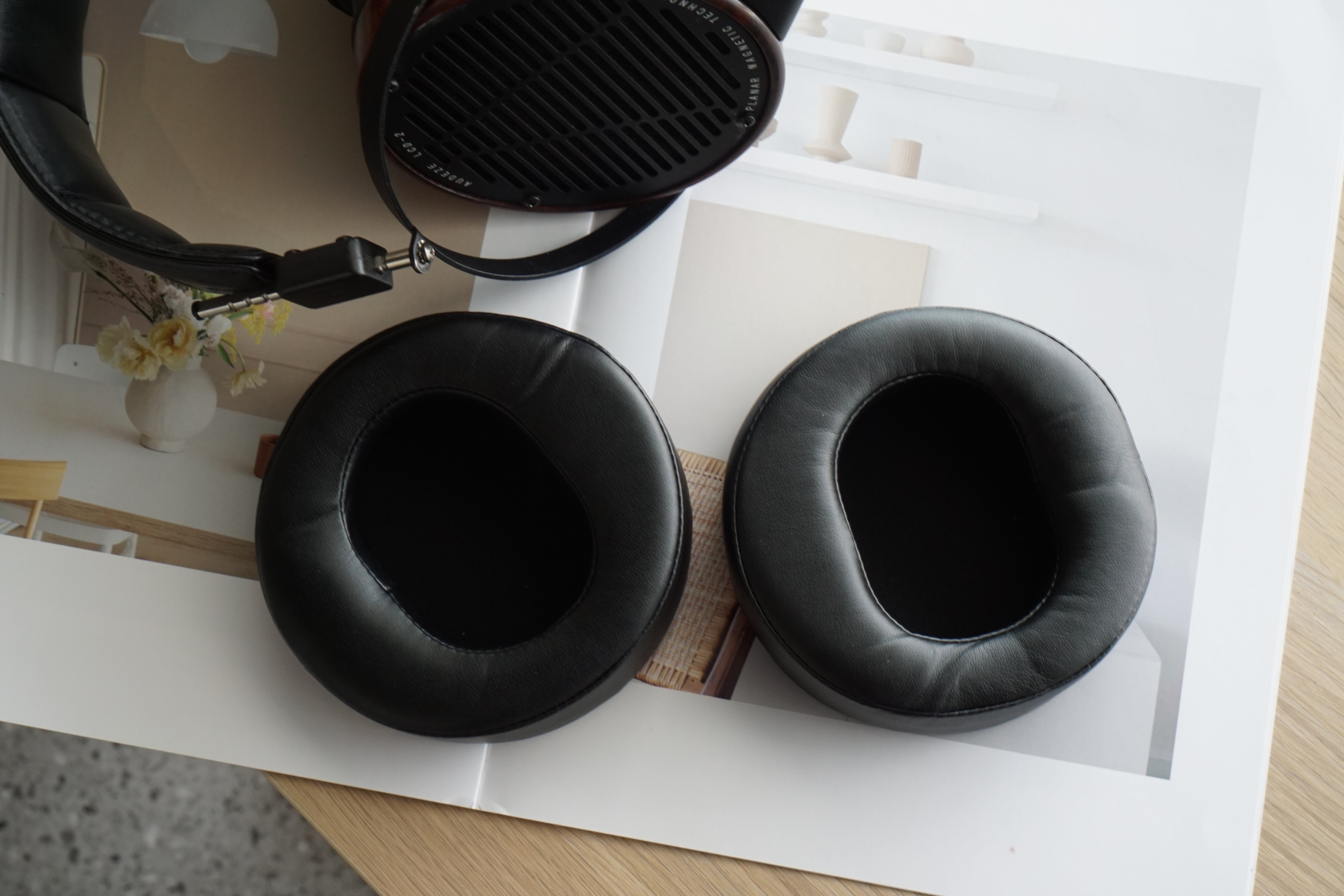 Class S Protein Leather: Audeze LCD-2 / LCD-3 / LCD-4 / LCD-X / LCD-CX / LCD-MX4 Earpads with sticker