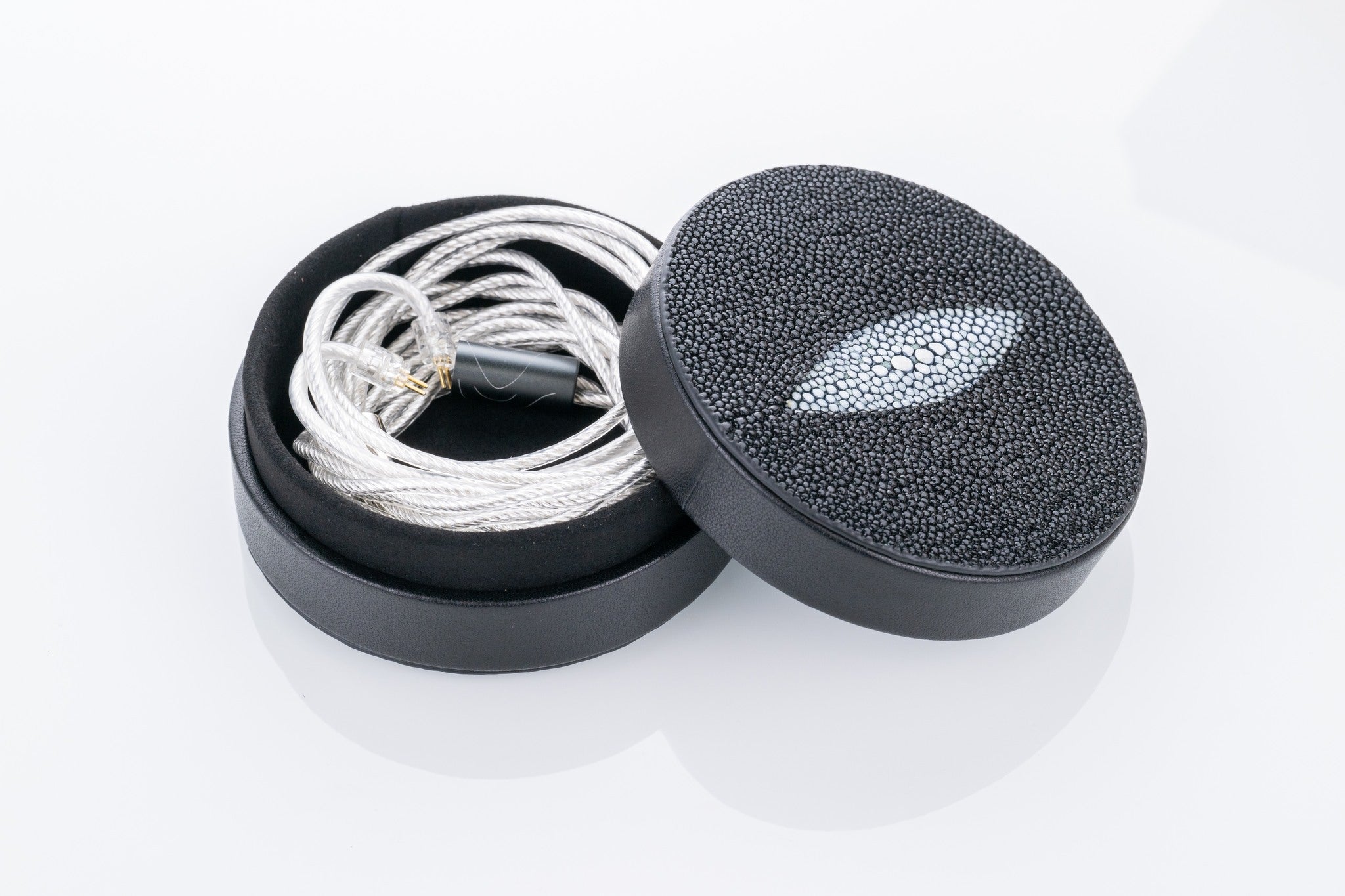 Moondrop BEAUTIFUL WORLD 雪月花 Limited Edition Super-Flagship Dynamic IEM In-ear Monitor Earphone