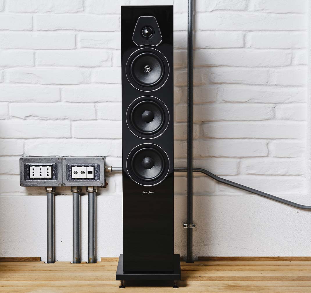 Sonus Faber LUMINA III - Passive 3-way Floorstanding Loudspeaker System with Vented Box Design