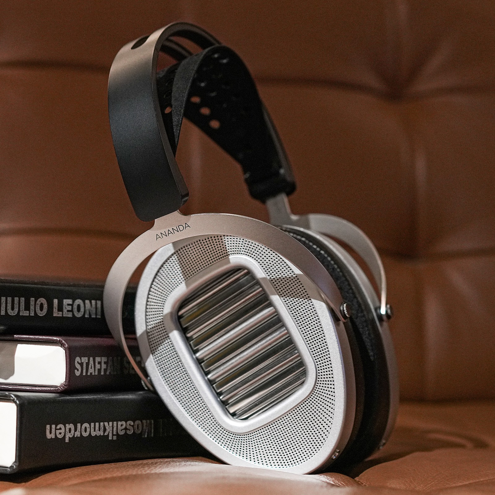 HIFIMAN ANANDA UNVEILED Planar Magnetic Headphones