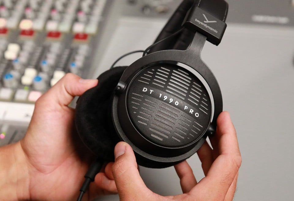 Beyerdynamic DT 1990 Pro MKII Open-back Headphones for Mixing, Mastering, Monitoring