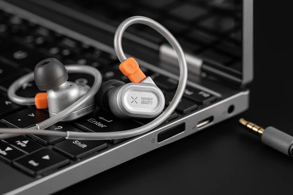 Moondrop: Gravity Position 10mm Dynamic Driver Professional Gaming In-Ear Monitors