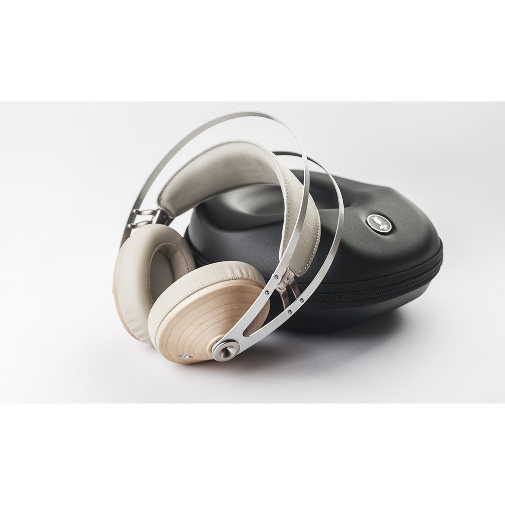 Meze 99 Classics / 99 Classic - Close Back Over Ear Around Ear Wood Wooden housing Headphones from Romania