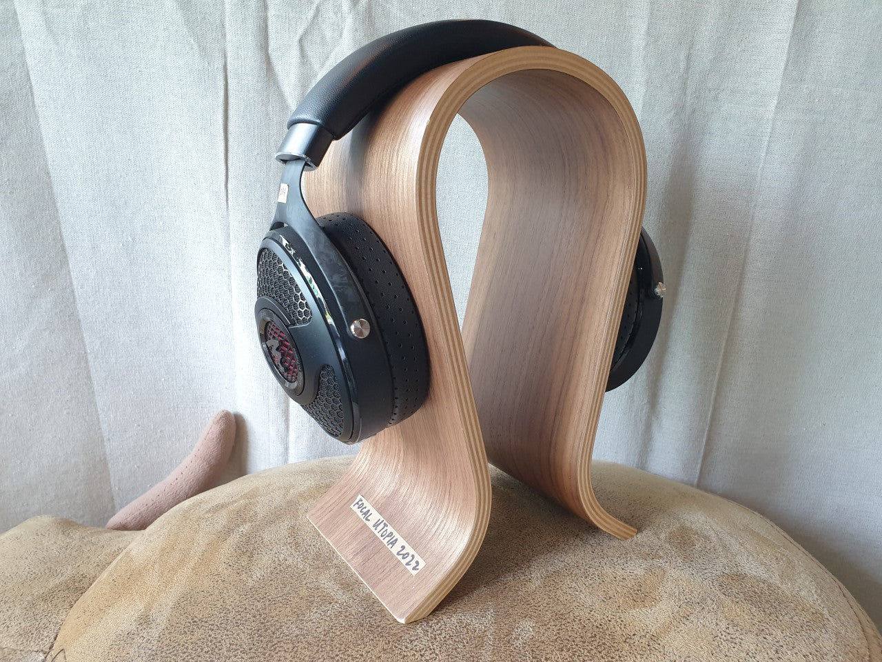 [Heavier & More Solid] Omega Shape Wooden Headphone Stand Display Rack Walnut Real Solid Wood